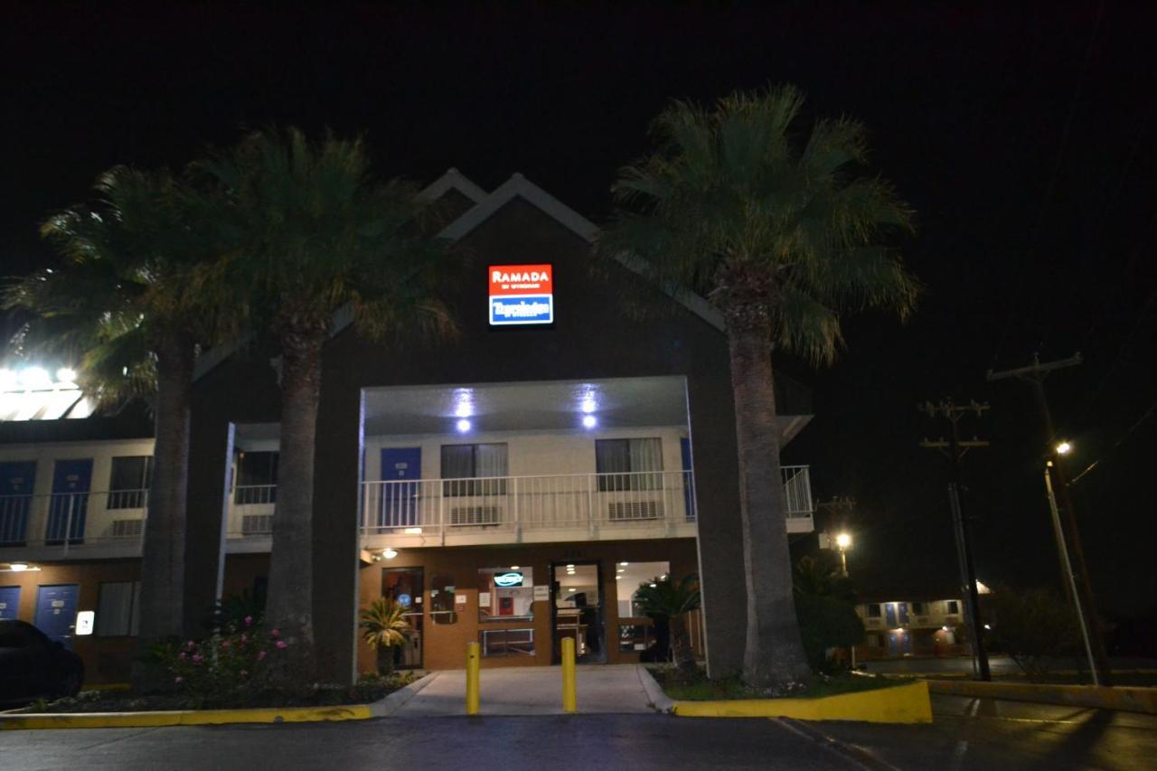 Travelodge By Wyndham San Antonio Lackland Afb North エクステリア 写真