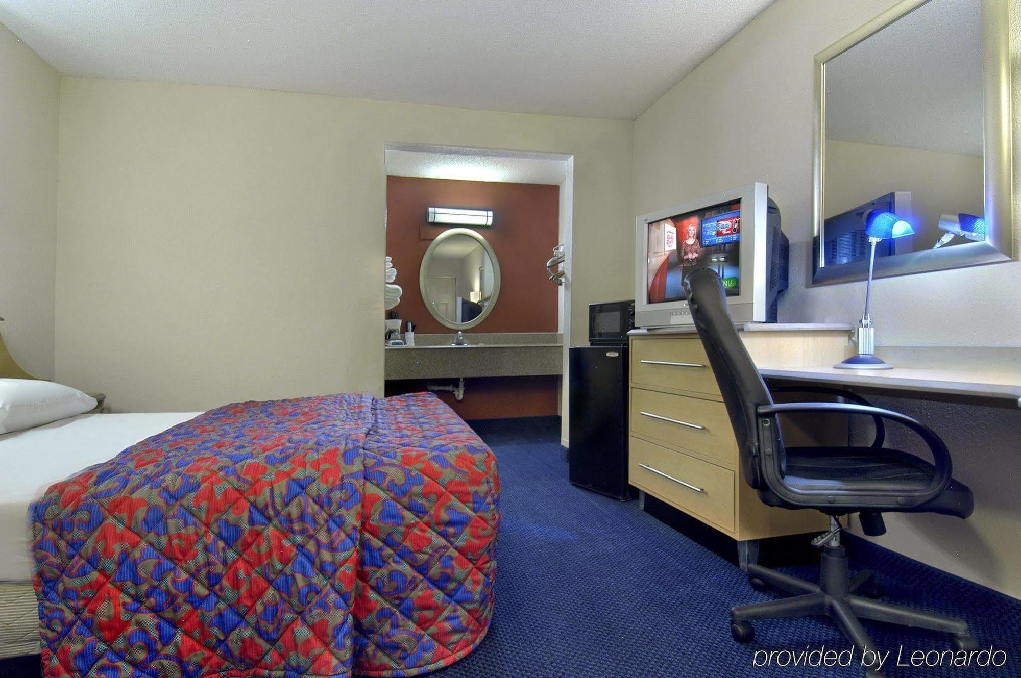 Travelodge By Wyndham San Antonio Lackland Afb North エクステリア 写真