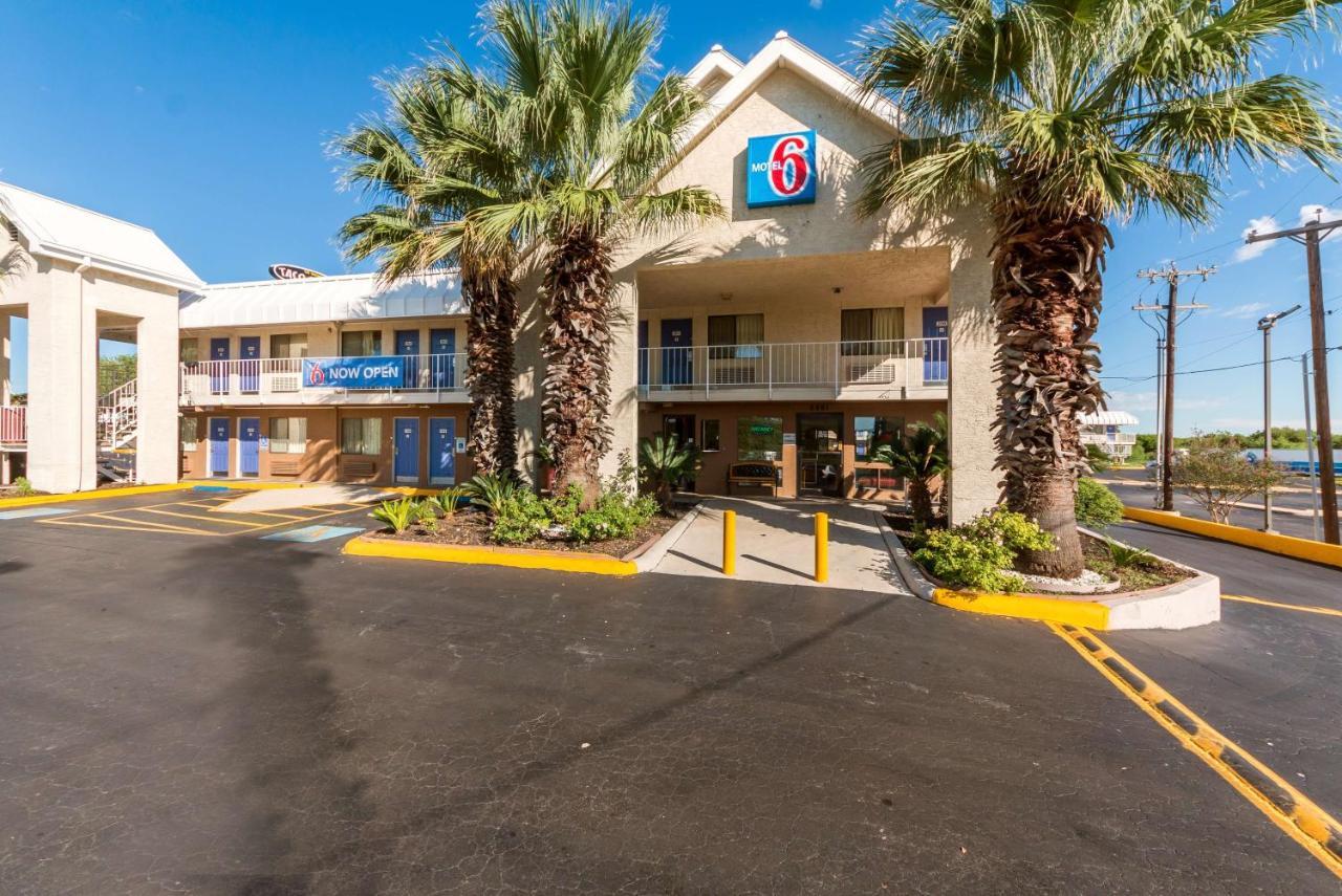 Travelodge By Wyndham San Antonio Lackland Afb North エクステリア 写真
